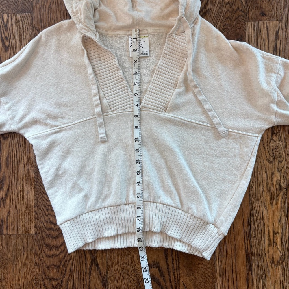 Offline By Aerie Beige Hoodie XS Soft Cropped Lounge Hooded Pullover Sweatshirt - Picture 4 of 5